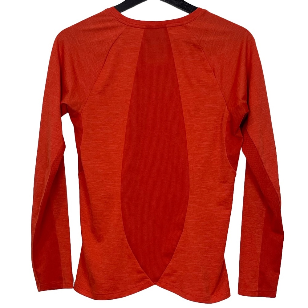 The North Face Women’s Ambition Long Sleeve Top in Orange Red S - Picture 3 of 8